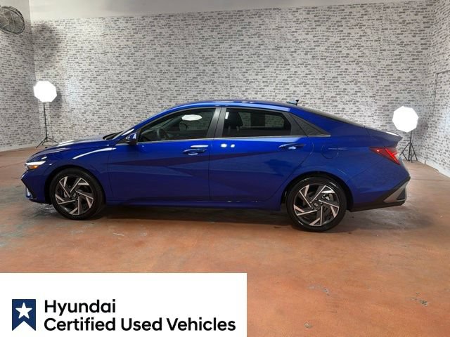 Used 2025 Hyundai Elantra SEL FWD image 4