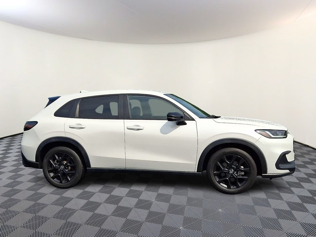 Used 2024 Honda HR-V Sport image 10