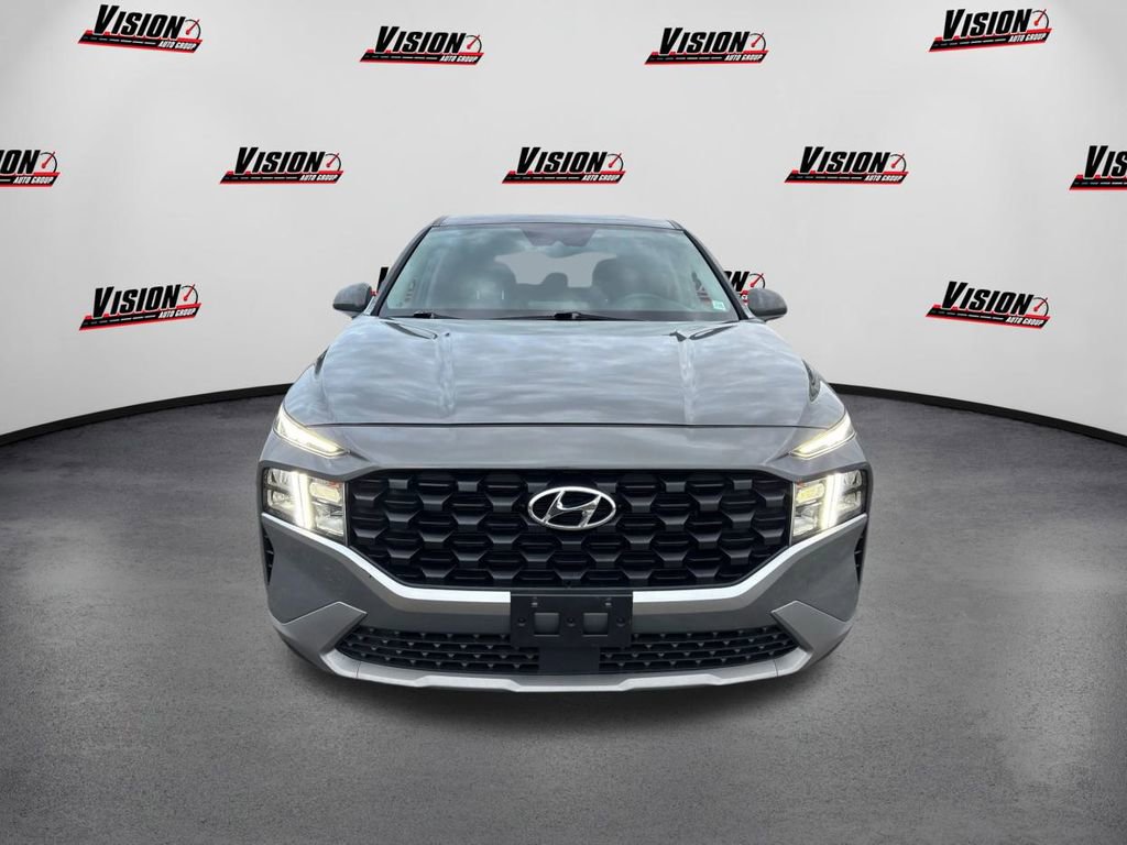 Certified 2022 Hyundai Santa Fe SE image 2