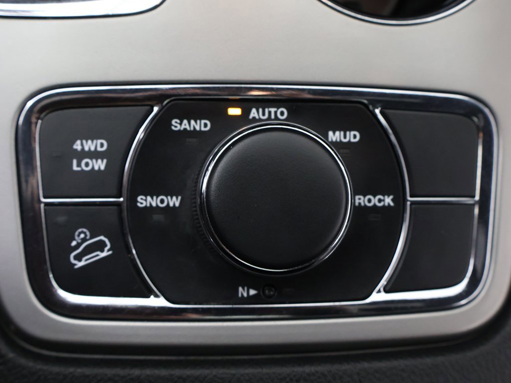 Used 2022 Jeep Grand Cherokee Limited image 55