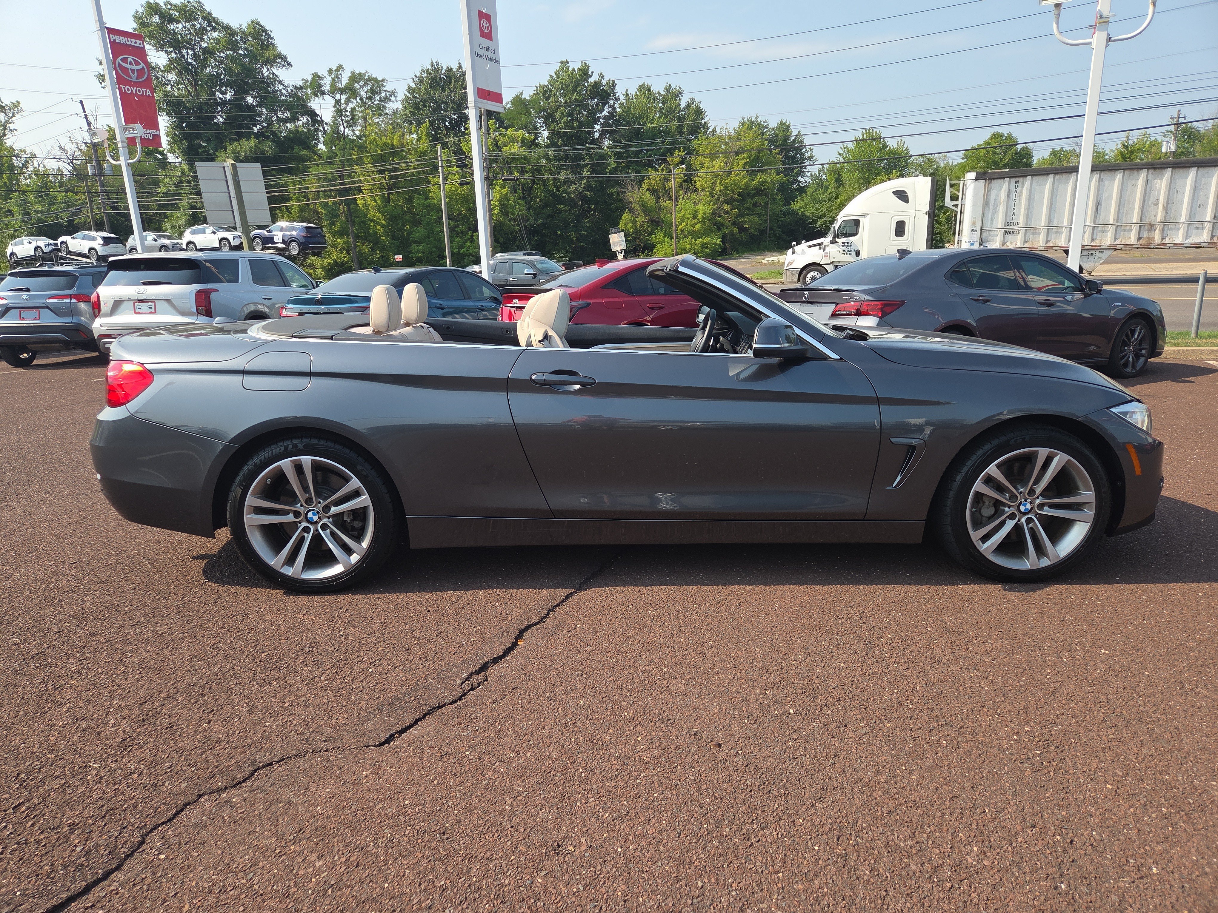 Used 2016 BMW 435i xDrive Convertible AWD/4WD image 2