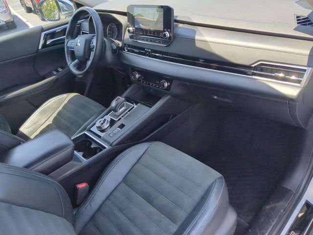 Used 2022 Mitsubishi Outlander SE AWD/4WD image 15