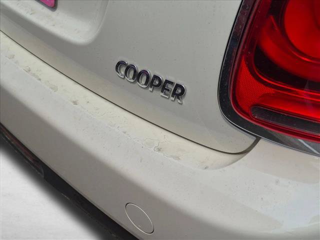 Used 2021 MINI Cooper 4-Door Hardtop FWD image 12