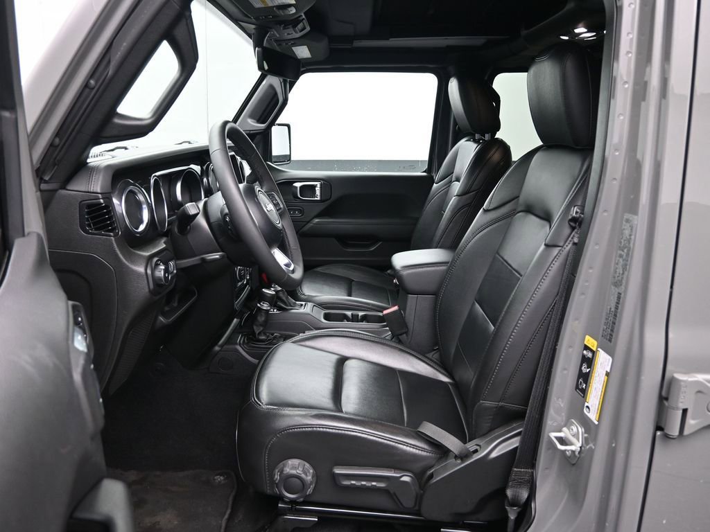 Used 2023 Jeep Wrangler Altitude image 27