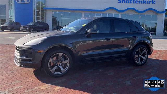 Used 2023 Porsche Macan image 6