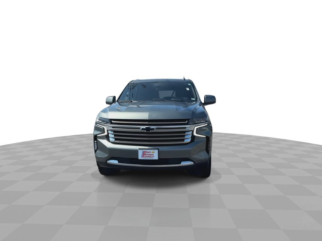 Used 2023 Chevrolet Suburban High Country AWD/4WD image 3