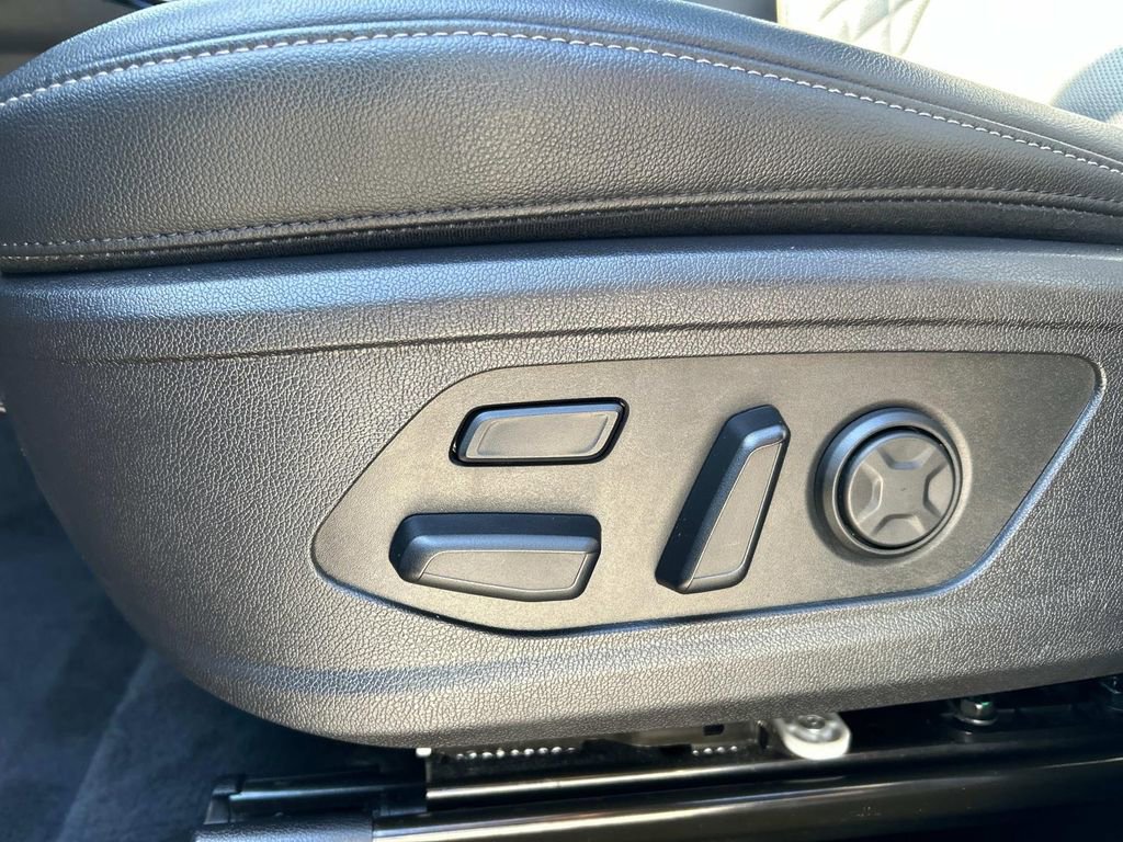 Used 2022 Kia Sorento SX image 17