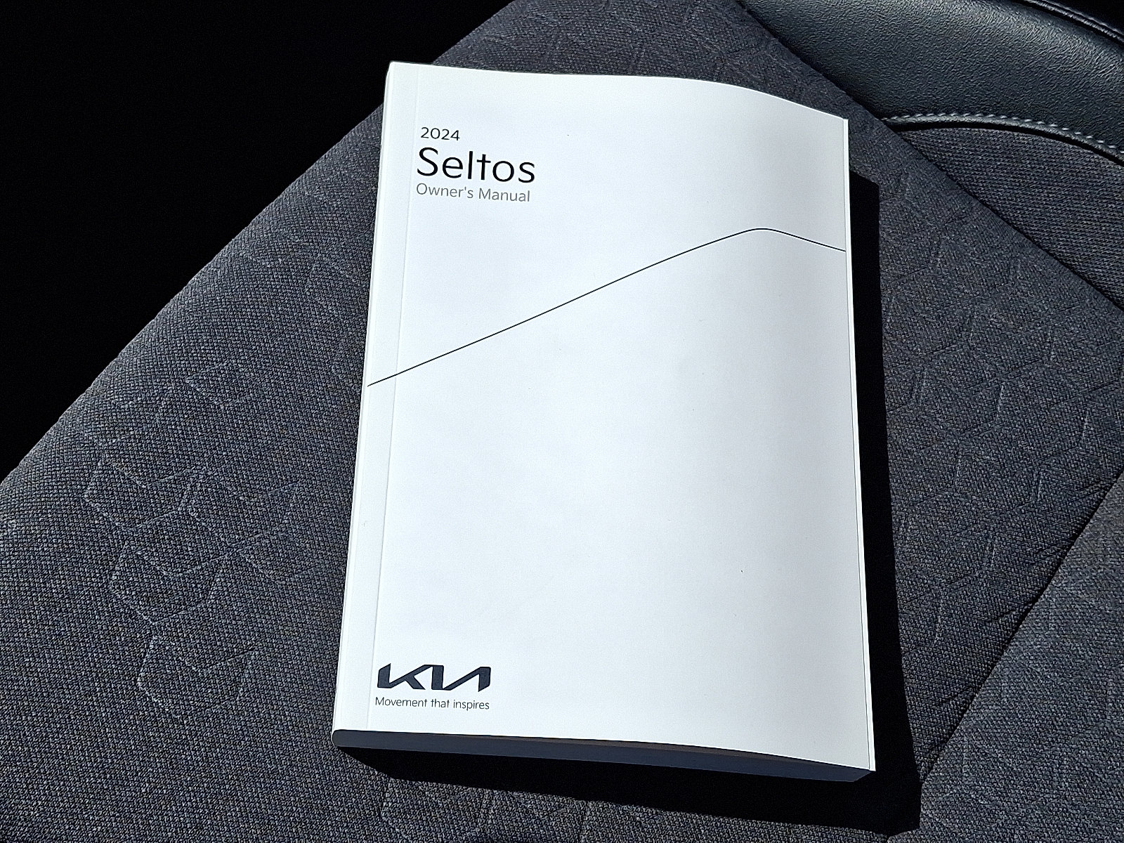 Used 2024 Kia Seltos S AWD/4WD image 26
