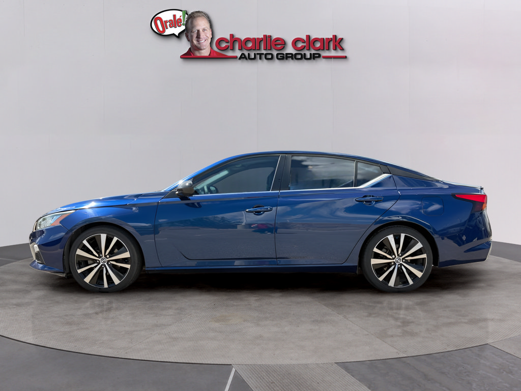 Used 2019 Nissan Altima 2.5 SR FWD image 2