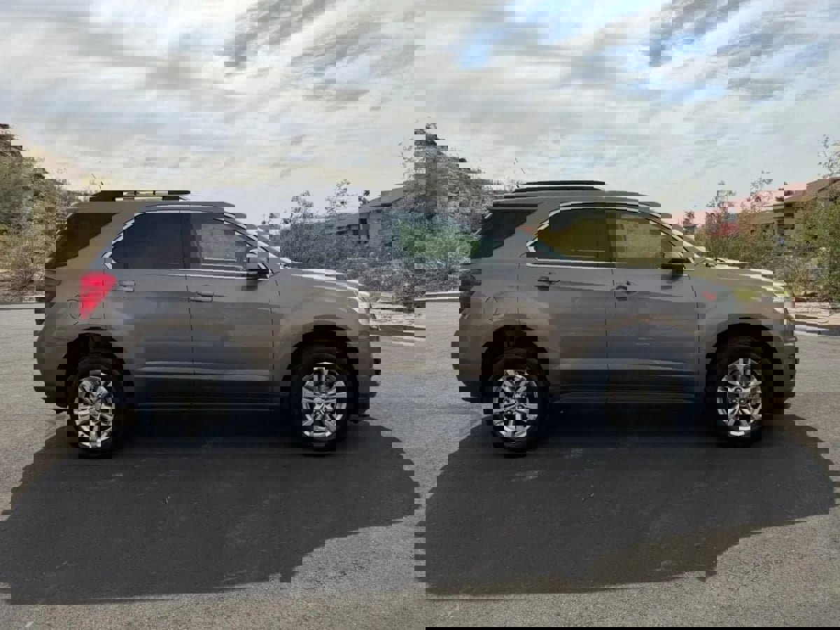 Used 2010 Chevrolet Equinox LT image 6