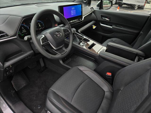 Certified 2026 Toyota Sienna Limited FWD image 8
