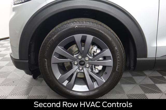 Certified 2025 Ford Explorer Active w/ Active Comfort Package AWD/4WD image 19