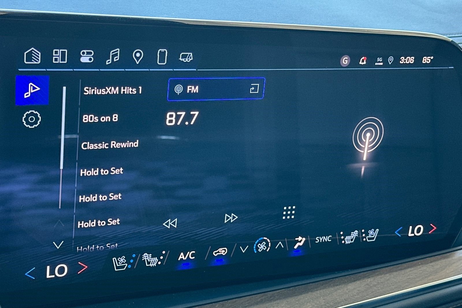 New 2025 Chevrolet Suburban High Country image 23