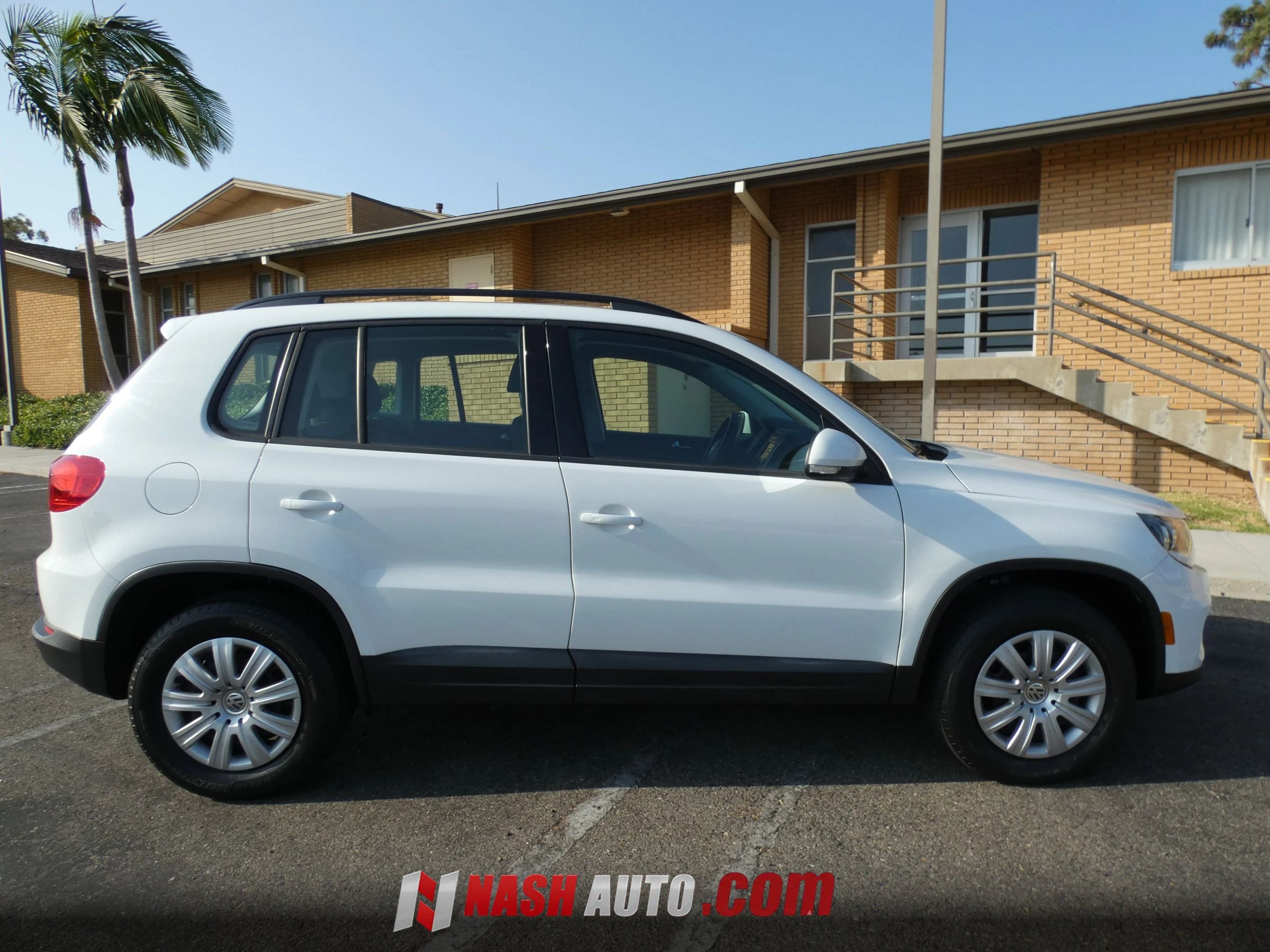 Used 2017 Volkswagen Tiguan S FWD image 6