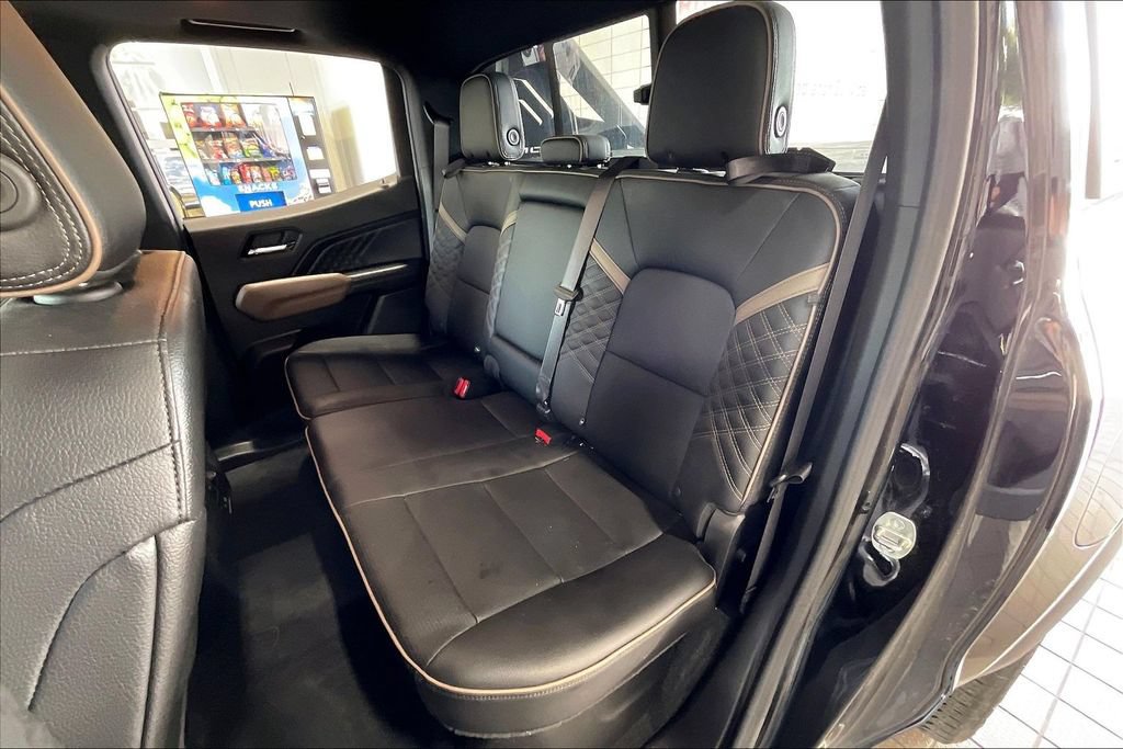 Used 2023 GMC Canyon Denali AWD/4WD image 14