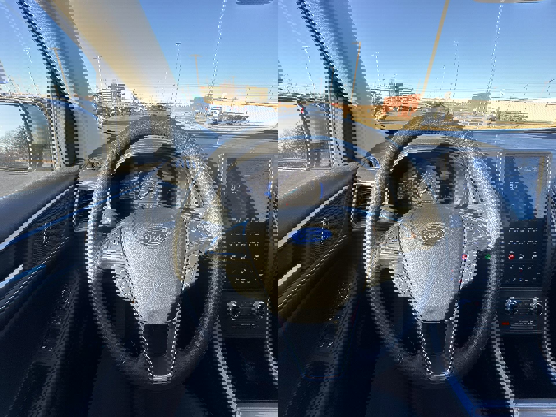 Used 2024 Ford Edge SEL image 14