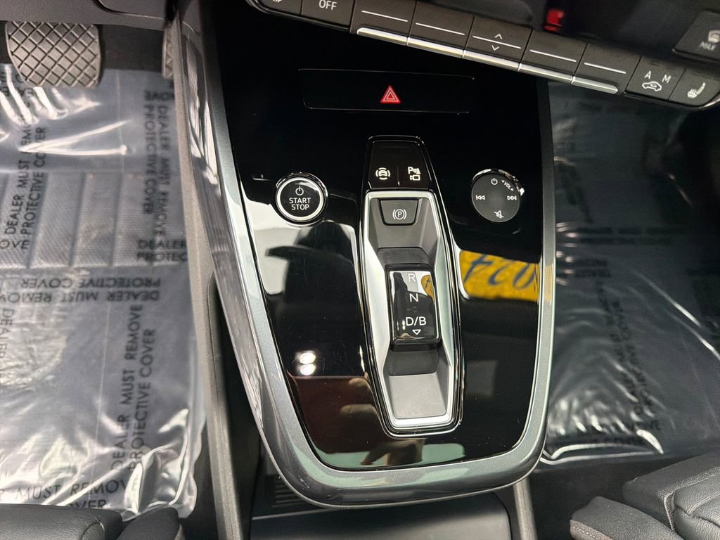 Used 2024 Audi Q4 e-tron Premium Plus w/ Premium Plus image 26