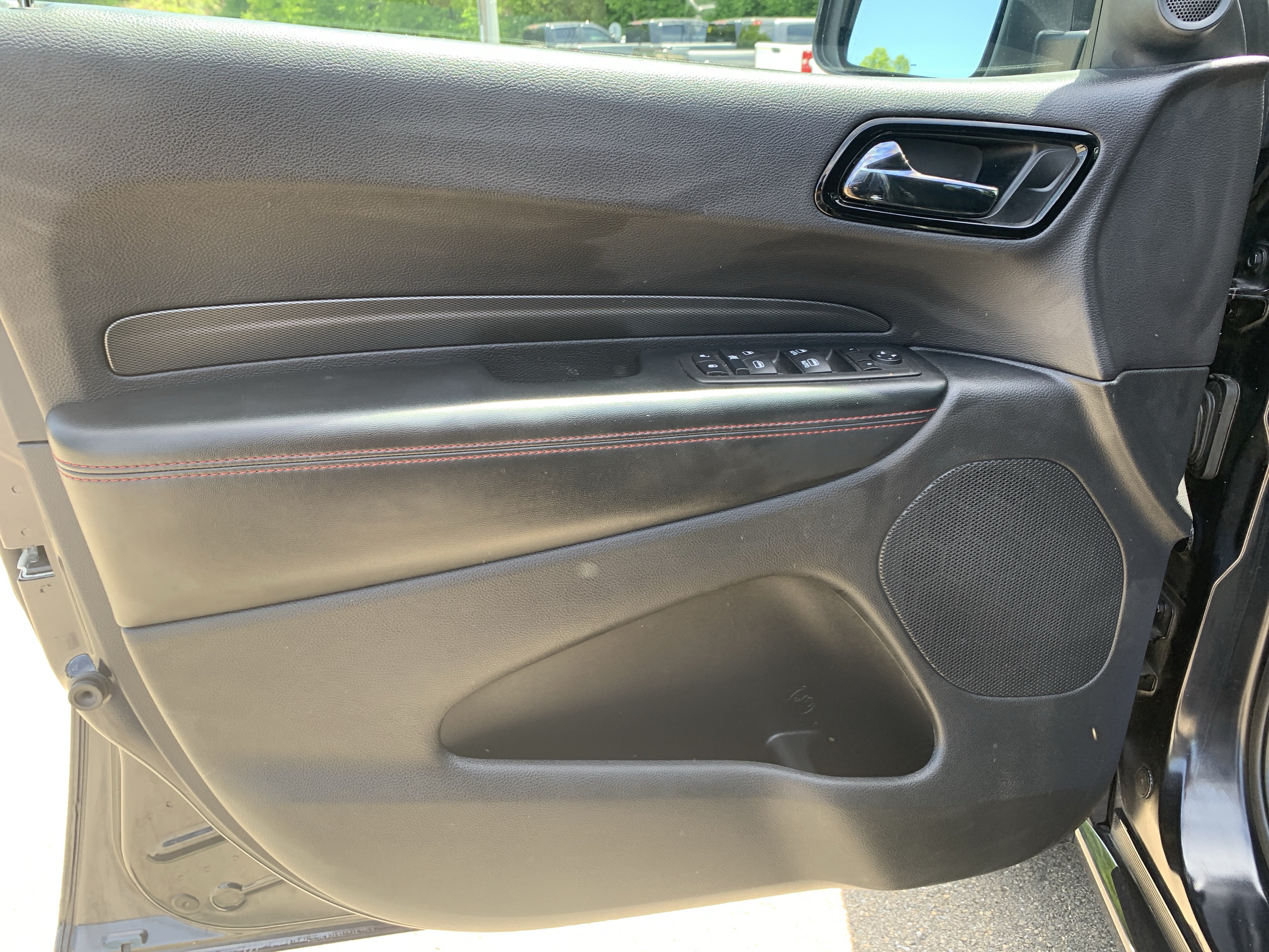 Used 2025 Dodge Durango GT RWD image 11