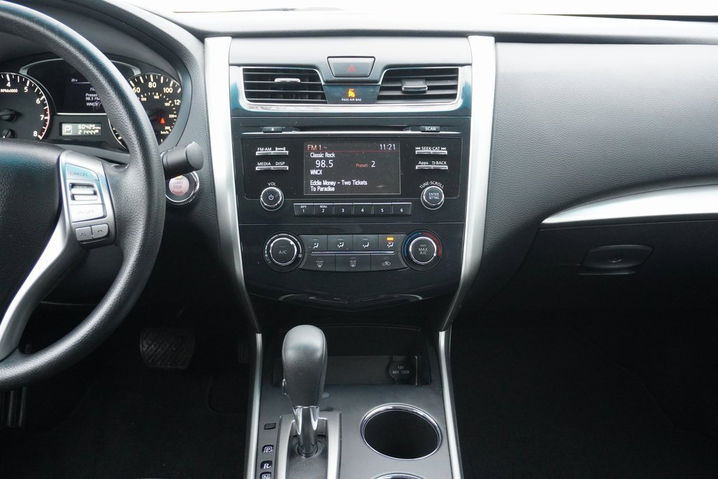Used 2015 Nissan Altima 2.5 S w/ Special Edition Package image 17