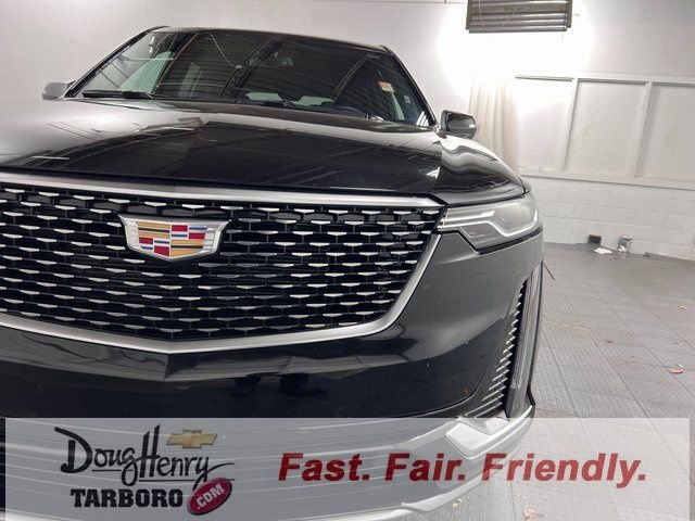 Used 2025 Cadillac XT6 Premium Luxury image 12