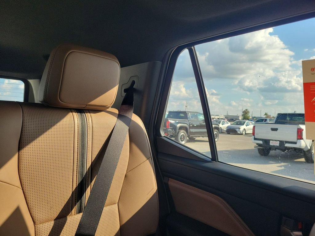 New 2025 Toyota 4Runner Limited image 14