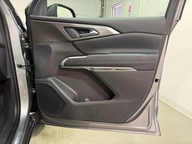 Certified 2025 Chevrolet Traverse LT image 28