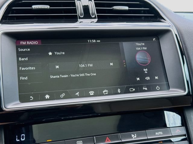 Used 2020 Jaguar F-PACE Premium AWD/4WD image 16