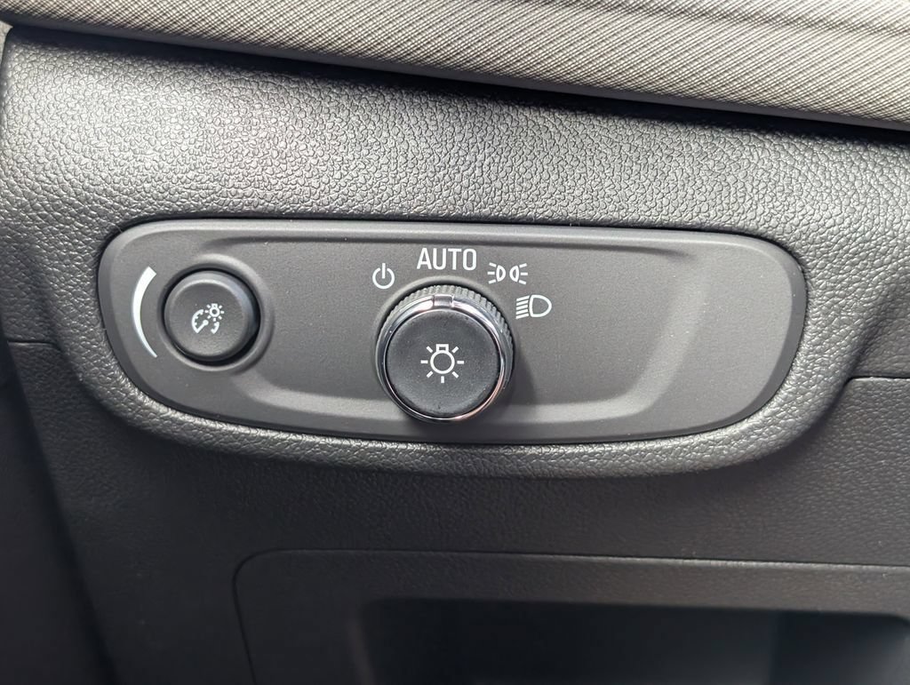 New 2026 Chevrolet TrailBlazer ACTIV w/ Convenience Package FWD image 24