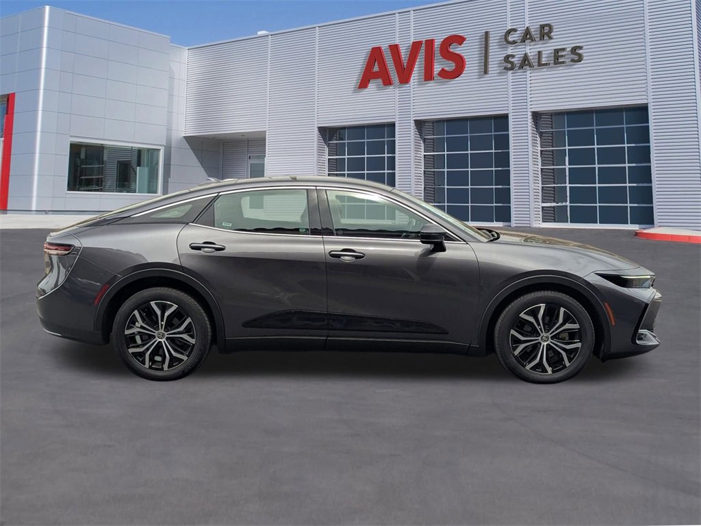 Used 2024 Toyota Crown Limited image 5