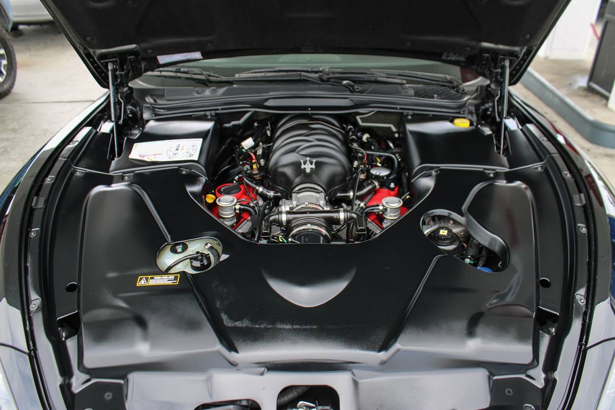 Used 2012 Maserati GranTurismo S RWD image 12