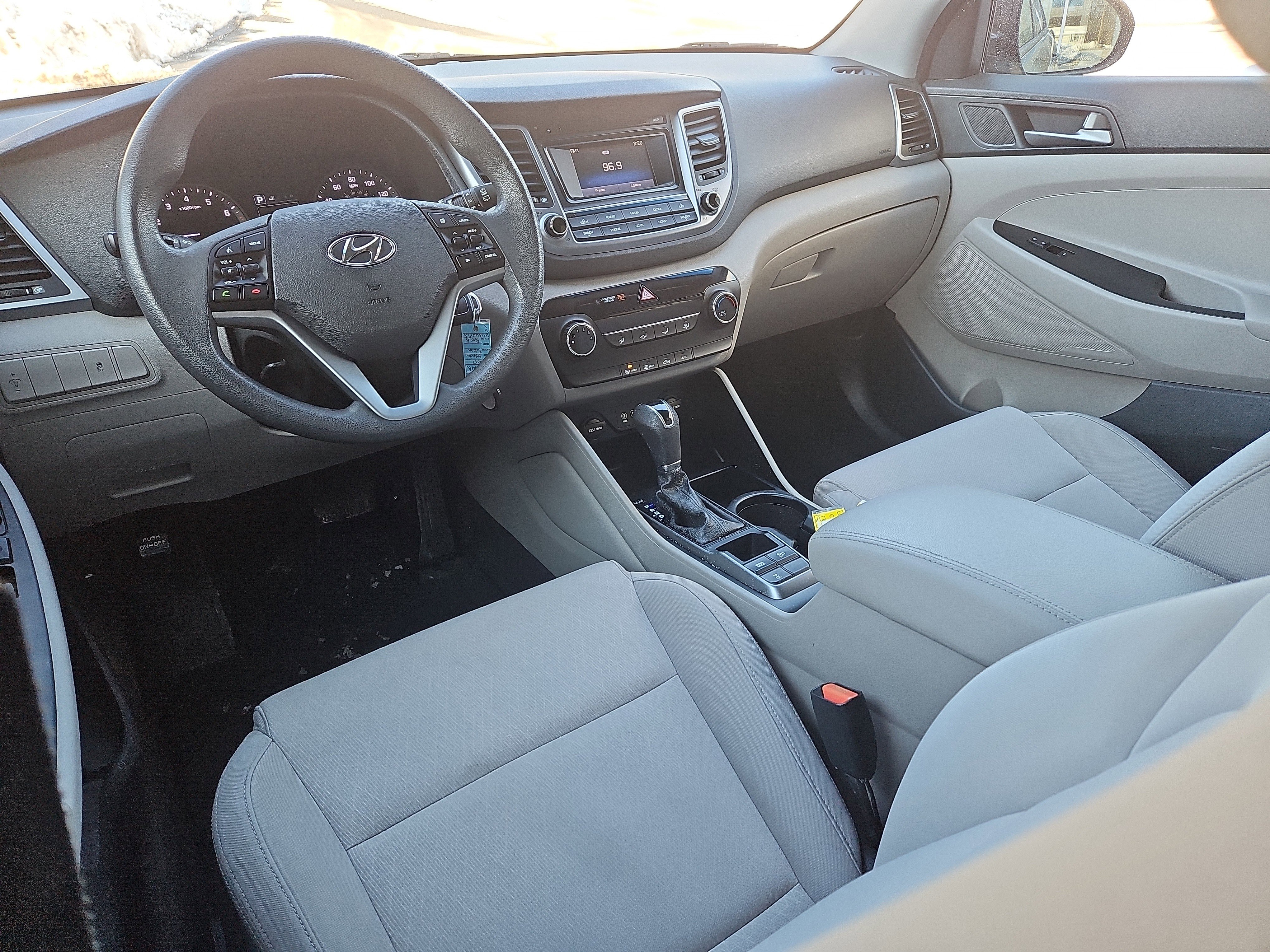 Used 2017 Hyundai Tucson SE image 3