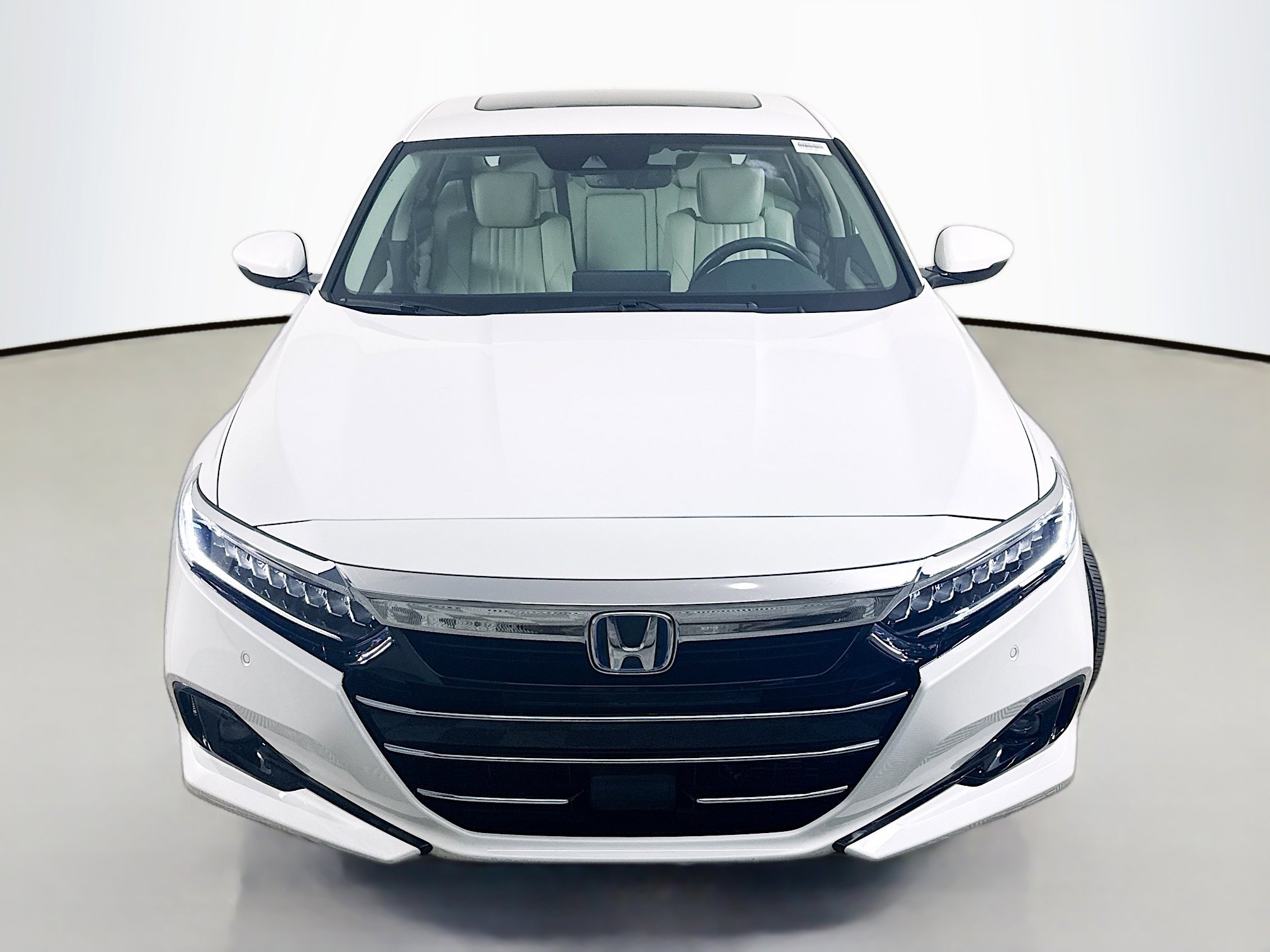 Used 2022 Honda Accord EX-L image 2