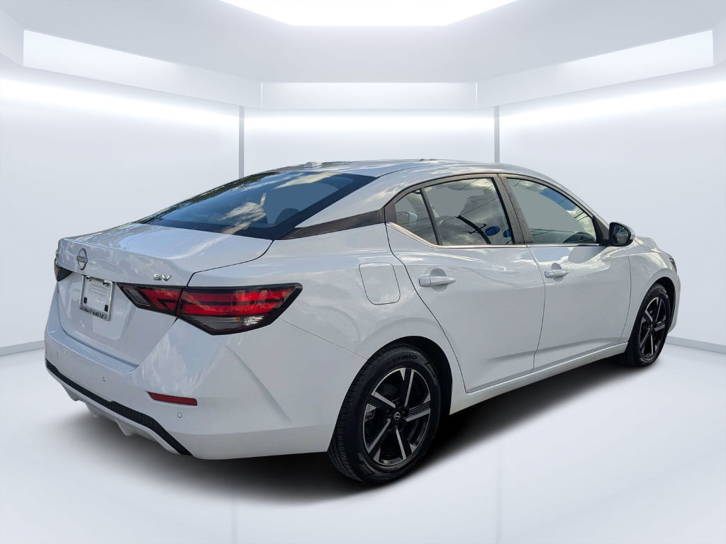 Used 2024 Nissan Sentra SV FWD image 3
