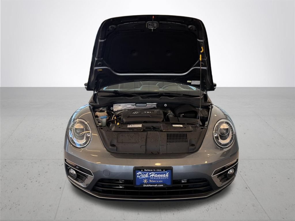 Used 2016 Volkswagen Beetle R-Line SEL FWD image 4