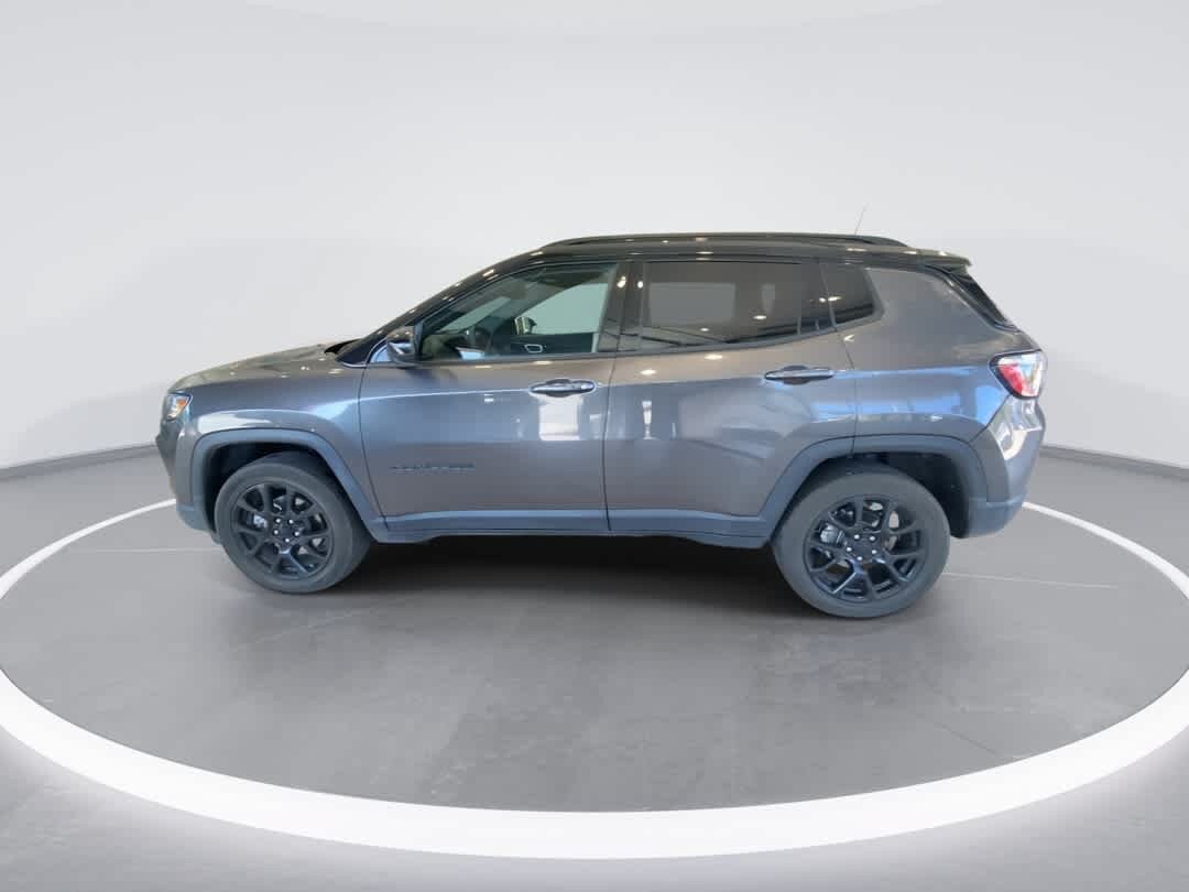 Used 2022 Jeep Compass Latitude AWD/4WD image 5