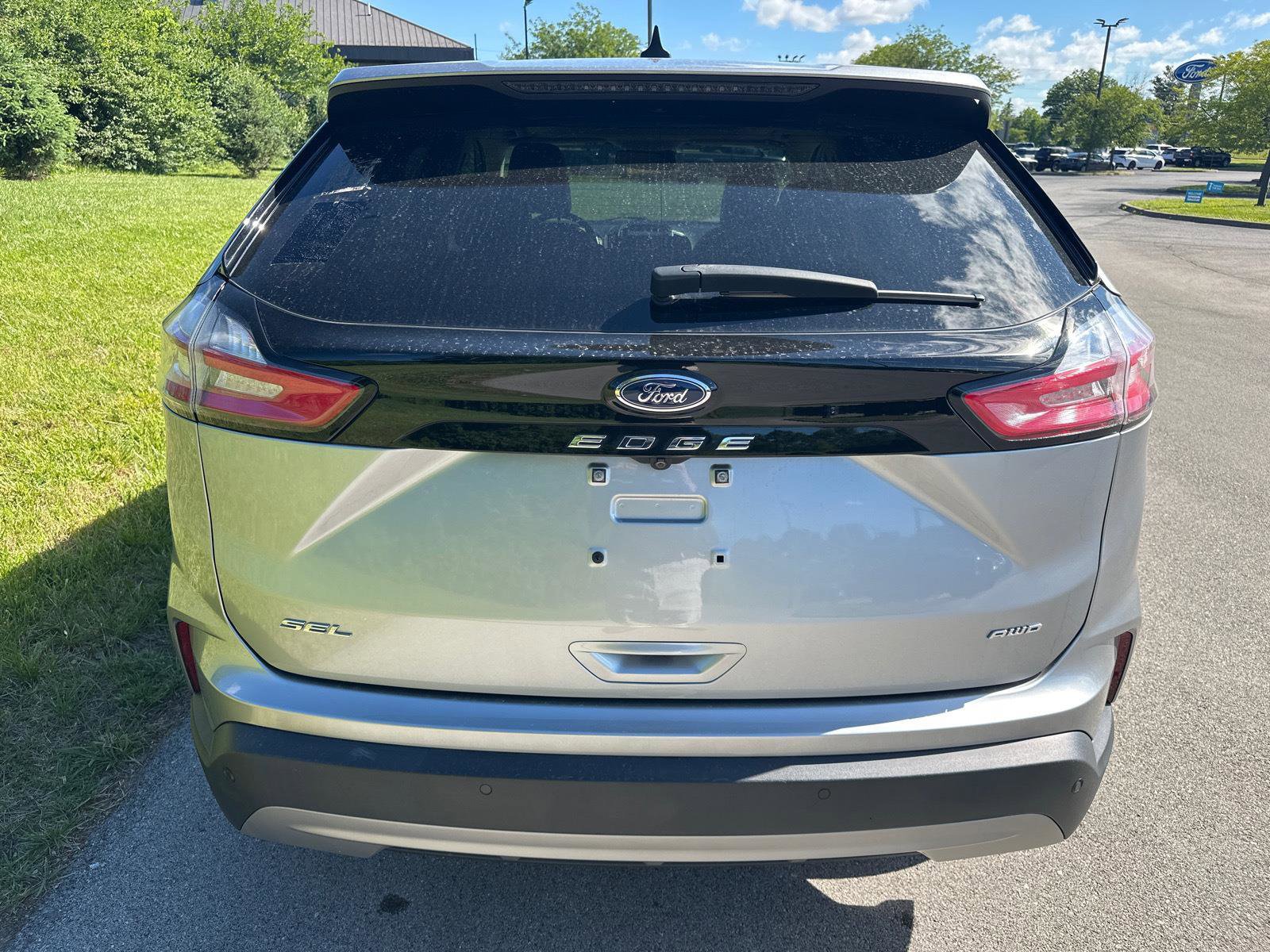 Used 2022 Ford Edge SEL w/ Convenience Package AWD/4WD image 6
