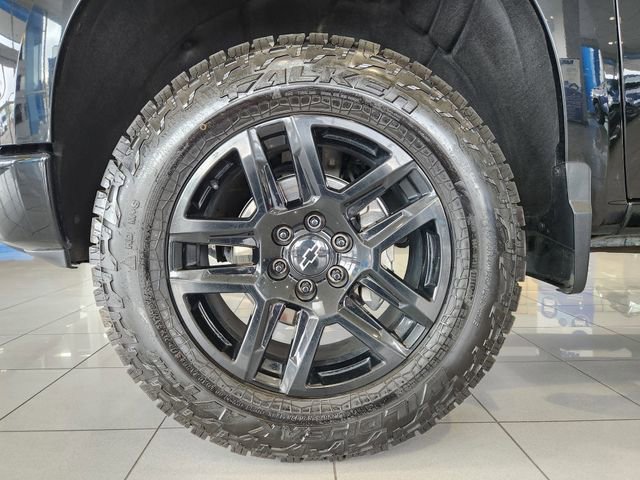 Certified 2024 Chevrolet Silverado 1500 Custom Trail Boss w/ Midnight Edition AWD/4WD image 17