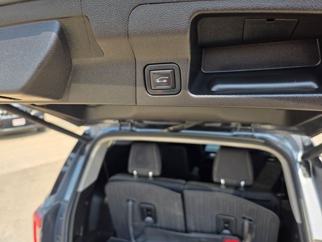 Used 2021 GMC Acadia SLE w/ Driver Convenience Package AWD/4WD image 12