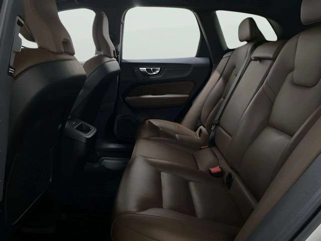 Used 2024 Volvo XC60 B5 Plus w/ Protection Package Premier AWD/4WD image 66