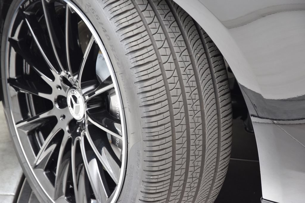 Used 2025 Mercedes-Benz S 580e 4MATIC Sedan image 28