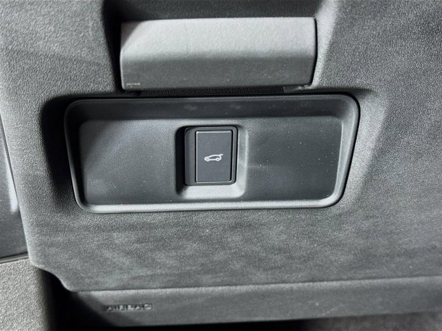 Used 2026 Land Rover Range Rover Evoque S image 10