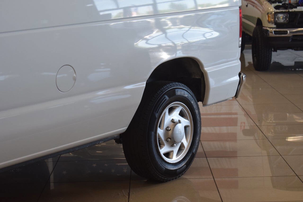 Used 2014 Ford E-350 and Econoline 350 XLT image 16