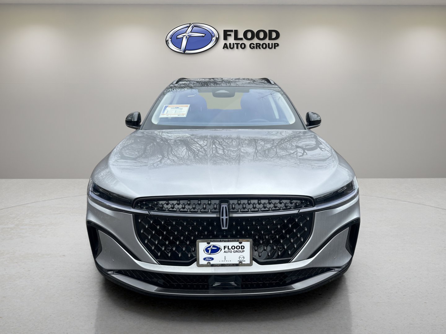 New 2026 Lincoln Nautilus Reserve w/ Jet Appearance Package image 2