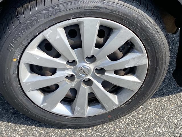 Used 2016 Nissan Sentra SV w/ Driver's Assist Package FWD image 27