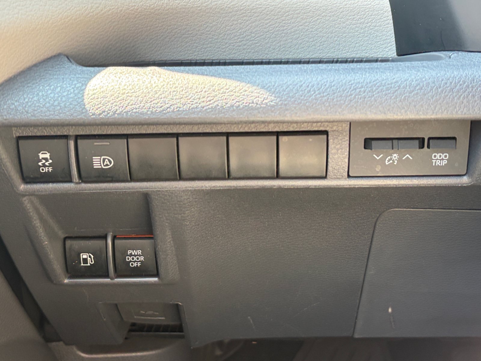 Used 2022 Toyota Sienna XLE FWD image 12