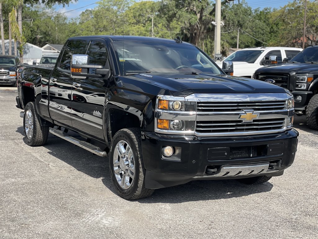 Used 2016 Chevrolet Silverado 2500 High Country w/ Duramax Plus Package AWD/4WD image 9