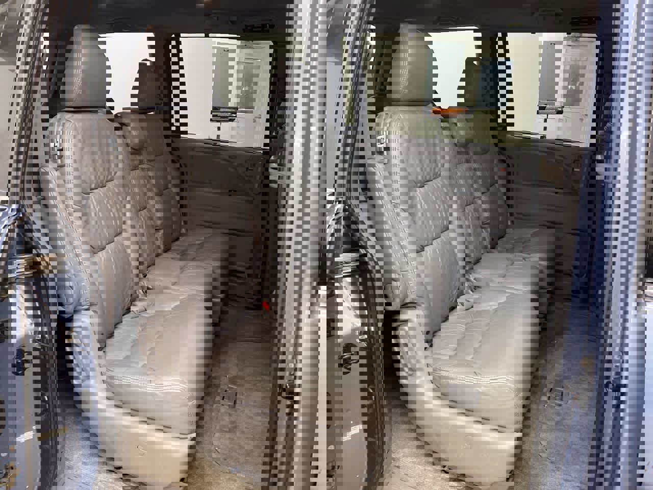 Used 2010 Honda Odyssey EX-L image 18