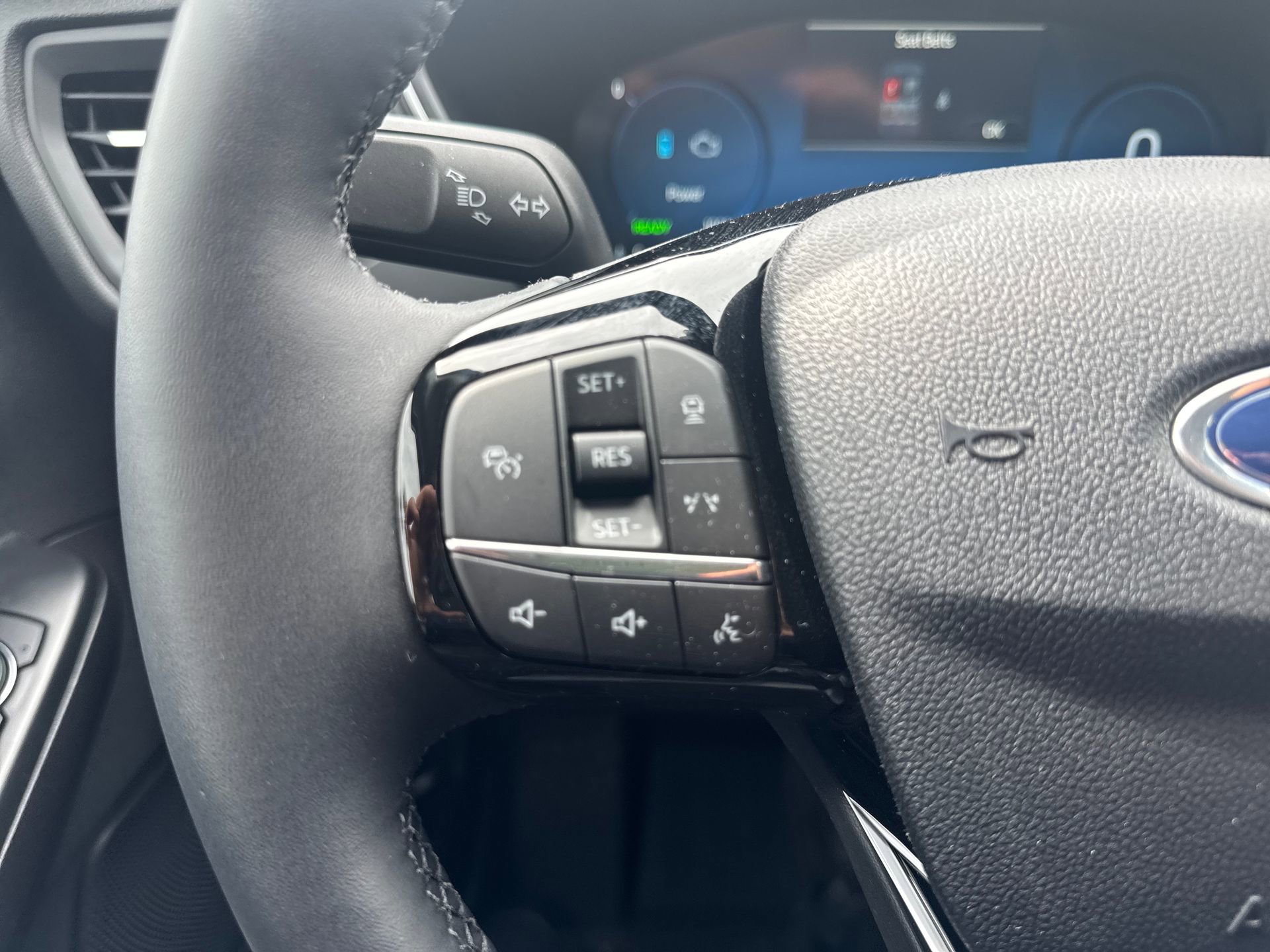 New 2026 Ford Escape Platinum w/ Premium Technology Package image 24