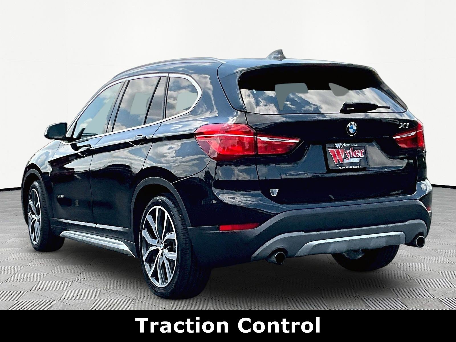Used 2016 BMW X1 xDrive28i AWD/4WD image 4