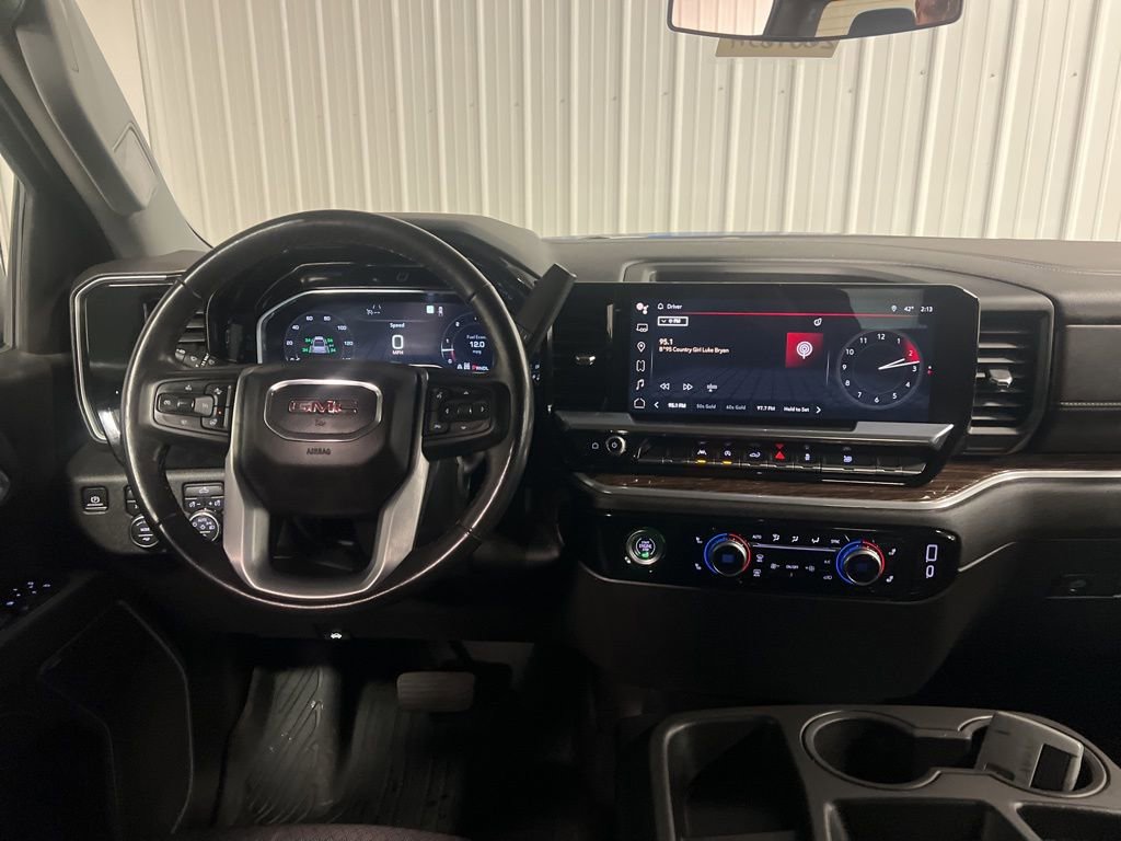 Certified 2022 GMC Sierra 1500 Elevation w/ LPO, Elevation Black Package image 12